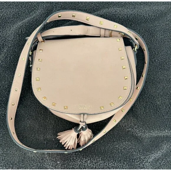 Victorias Secret Pink Faux Leather Crossbody Bag With Gold Stud Accents & Tassel - Picture 4 of 14